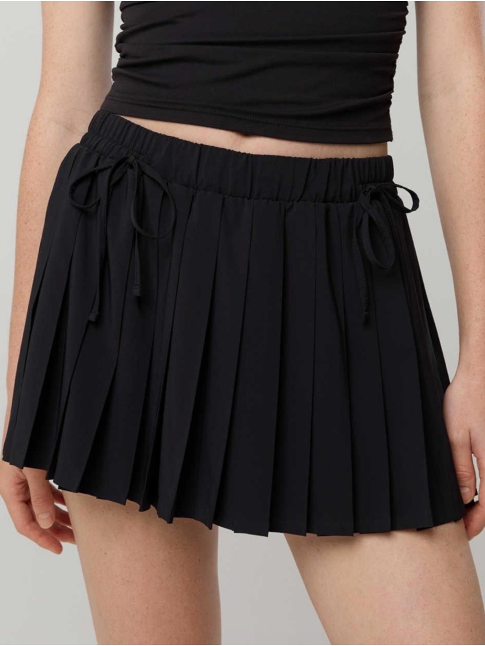 Black Pleated aerie offline skirt